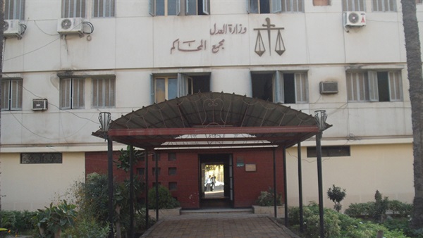 تجديد حبس موظف وصيدلي 15 يومًا لبيعهما أدوية محظورة ببنها