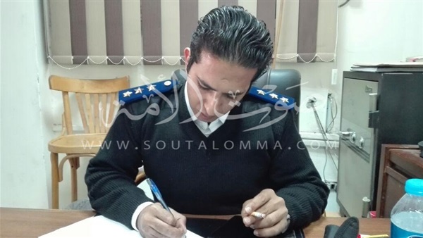 طالب يدعي أنه مستشار في النيابة العامة لاستخراج شهادة لوالدته