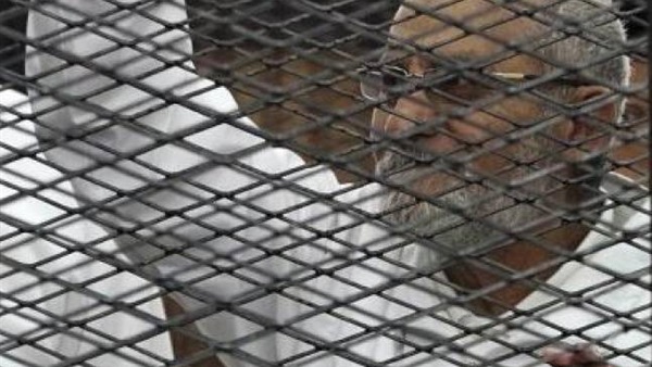 محاكمة بديع وآخرين في «أحداث العدوة» اليوم