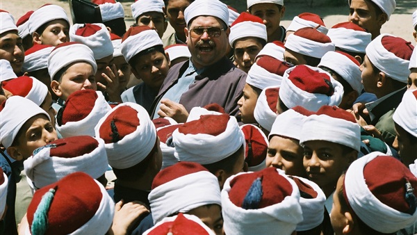 وقفة لطلاب الثانوية الأزهرية الراسبين أمام المشيخة