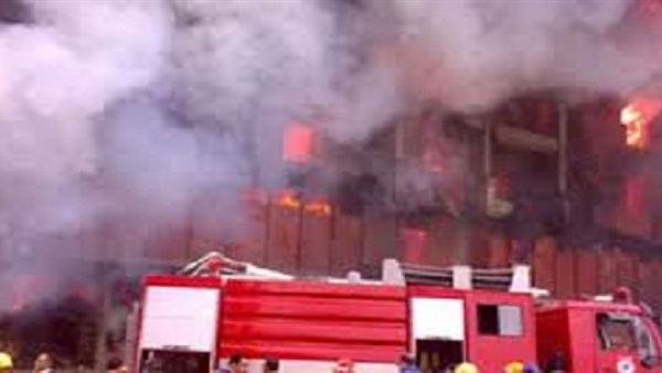 حريق في 6 «عشش» بسوق الثلاثاء العمومي بالبحيرة 