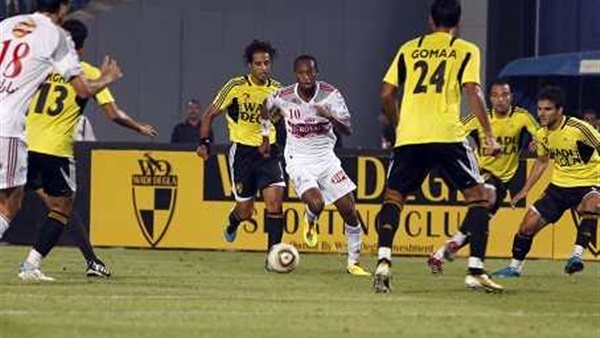 15 دقيقة.. التعادل السلبي يسيطر على مباراة الزمالك ودجلة