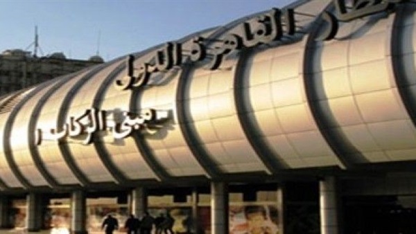 رئيس اللجنة السياسية والأمنية بالاتحاد الأوروبي يصل مطار القاهرة 