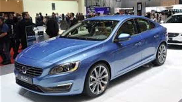 جمارك «فولفو s60» تسجل 225 ألف جنيه