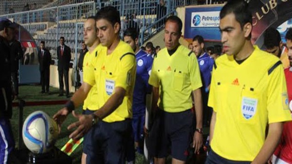 معسكر مغلق للحكام في الجابون استعدادا لأمم أفريقيا 
