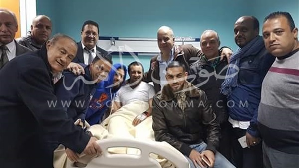 زيارة جماعية لـ«مرتضى» بعد إصابته بـ«الجلطة» (صورة)
