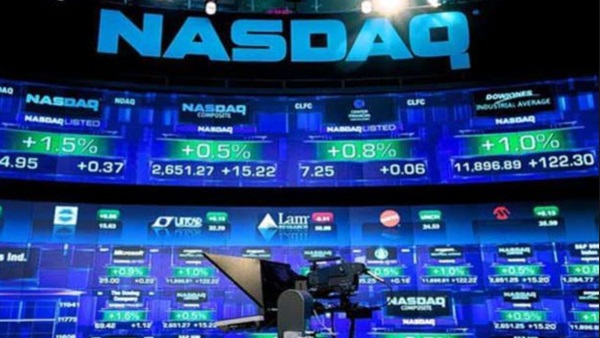 أسهم التكنولوجيا تهبط بمؤشري ستاندرد آند بورز وناسداك وارتفاع داو 