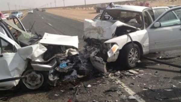 إصابة 3 أشخاص فى حادث تصادم بين سيارتين فى سوهاج ‎