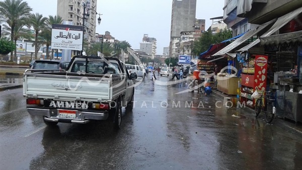 لليوم الثاني.. أمطار غزيرة في دمياط (فيديو وصور)