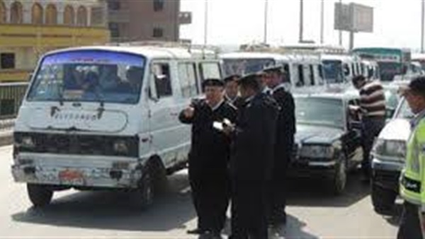 ضبط 55 سيارة مخالفة لنسب العوادم القياسية بالجيزة والقليوبية