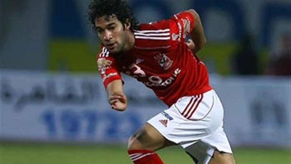 وفاة والد لاعب الأهلى السابق