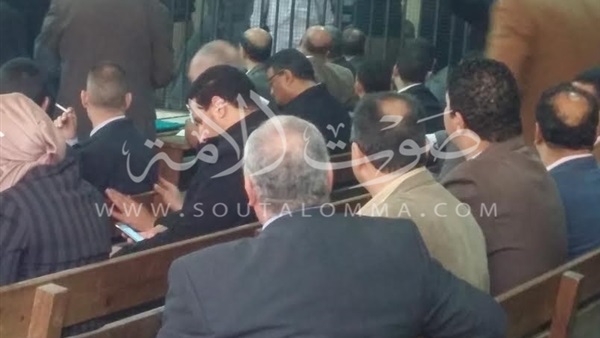 محامي قاضي الحشيش يطالب بتأجيل القضية لمناقشة الشهود 