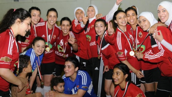 «يد الأهلي» يواصل تدريباته دون راحة