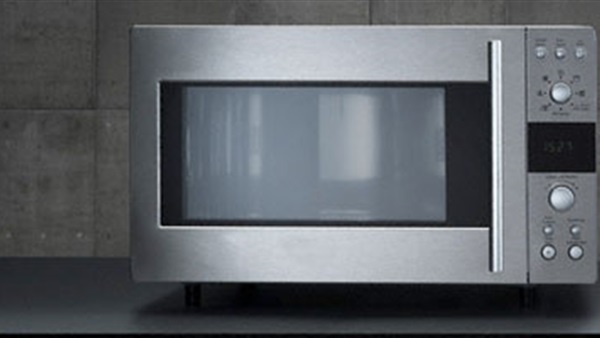 5 أطعمة يحذر الأطباء من وضعها فى الميكرويف