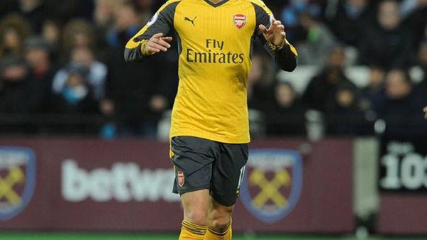 «إكسبريس الإنجليزية» تكشف شروط «أوزيل وسانشيز» للتجديد