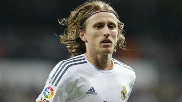 نجم «ريال مدريد» يستغل زوجته للتحايل الضريبي