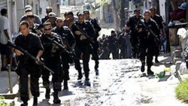 التحقيق في إطلاق الشرطة البرازيلية الرصاص المطاطي على محتجين داخل كنيسة