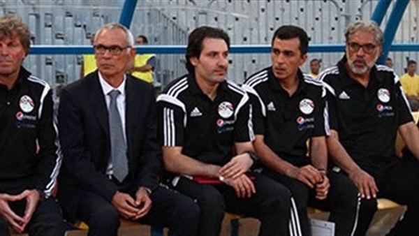 «فايز»: 20 لاعبا في معسكر المنتخب والمنافسة قوية