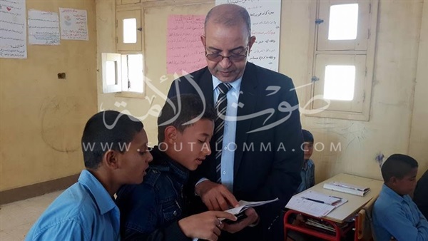 «وكيل تعليم بورسعيد» يتفقد مدارس «سهل الطينة»
