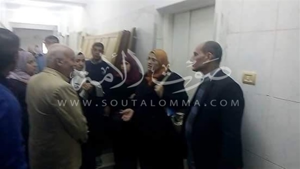 تغيير شبكة الكهرباء بمستشفى تلا في المنوفية 