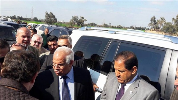 «سعيد» يتفقد المرحلة الأولى لمشروع «كهربة» إشارات الوجه البحري 
