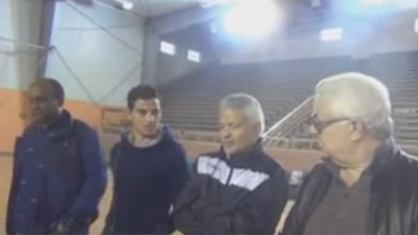 أحمد توفيق يعتذر لرئيس الزمالك (فيديو)