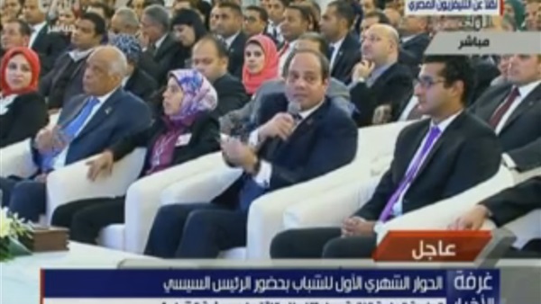 «السيسي» منتقدا الإعلام: «انتوا مع مصر ولا ضدها» (فيديو)