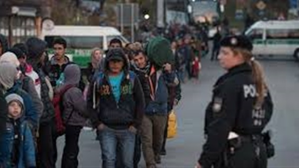 بريطانيا تستضيف 750 طفلا لاجئا من مخيم كاليه الفرنسي