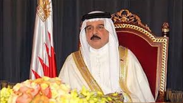 العاهل البحريني يلتقي وزيري الدفاع الأمريكي والفرنسي