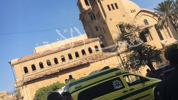 ننشر أول صور من موقع انفجار الكاتدرائية بالعباسية