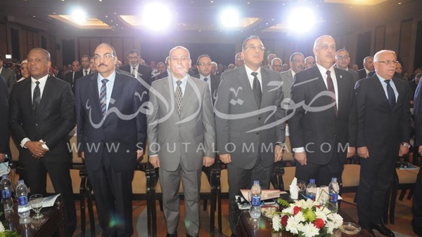 " مدبولى":المؤتمر الدولى للأسكان التعاونى يقف دقيقة حدادا على ضحايا الإرهاب 