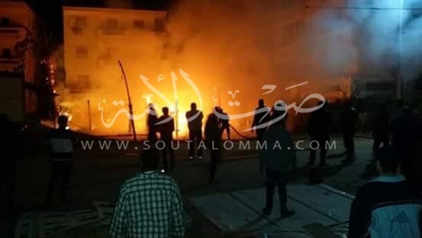 حريق يلتهم شقة بدمياط‎ (صور)