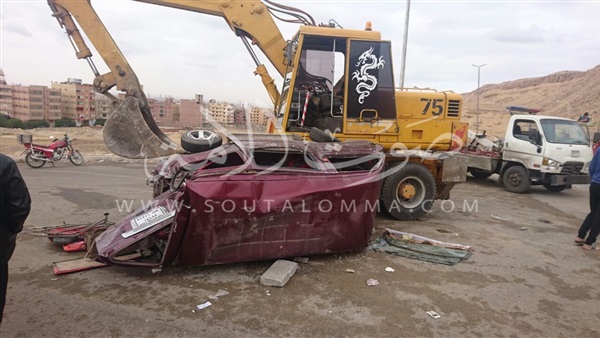 إصابة 6 أطفال في حادث تصادم بطريق حي الأسمرات (صور) 
