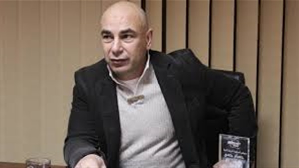 عميد الكرة يناشد السيسي بالعفو عن «مارادونا بورسعيد»