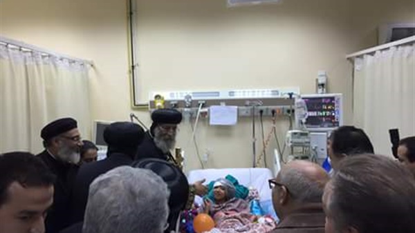 البابا تواضروس يزور مصابي البطرسية 