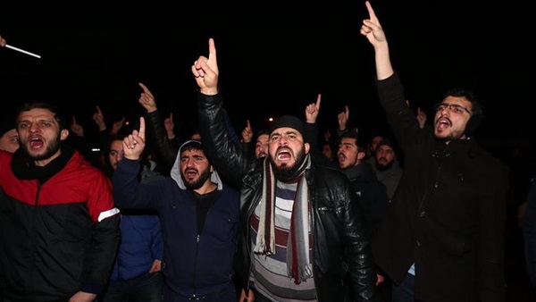 مئات الأتراك يتظاهرون في أنقرة احتجاجا على إيران وروسيا
