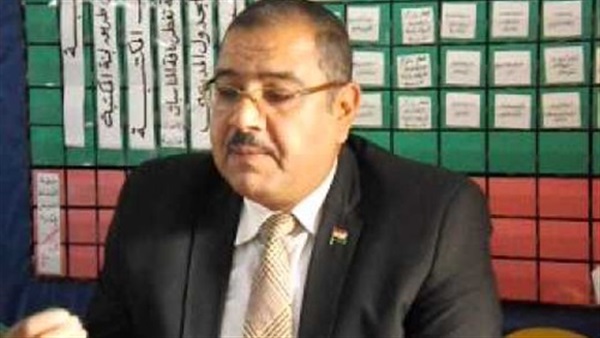 طلاب مطروح يقدمون واجب العزاء لراعي كنيسة العذراء في ضحايا «البطرسية»