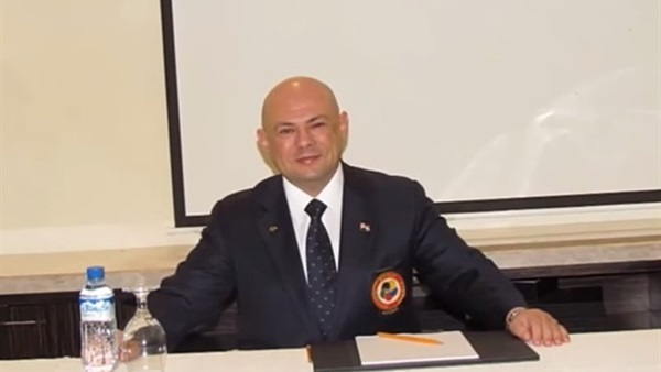 مصطفى فكري: أوروبا تستعين بخبرات عبد العزيز سليمان