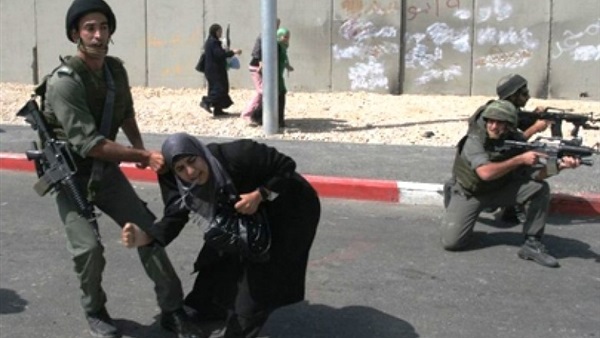 الاحتلال يفرض حكما بالسجن 5 سنوات على أسيرة فلسطينية