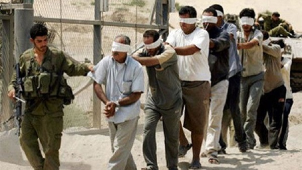 الاحتلال يعتقل 16 فلسطينيا من القدس بينهم زوجة شهيد
