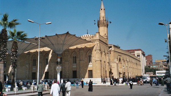 «يد واحدة في مواجهة الإرهاب» موضوع خطبة اليوم بمسجد الحسين