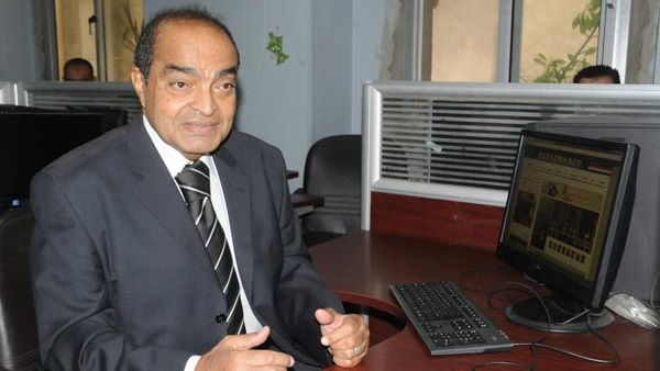 مساعد وزير الداخلية الأسبق يطالب المواطنين بالتعاون مع الأمن