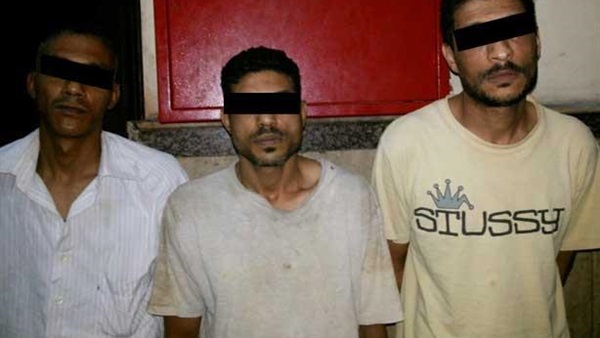 ضبط 3 عاطلين أثناء سرقتهم مواسير مياه ببني سويف ‎