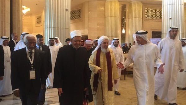 افتتاح منتدى «تعزيز السلم» بالإمارات بمشاركة المفتي ووكيل الأزهر ووزير الأوقاف