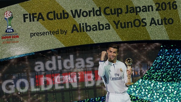 «رونالدو» يفوز بجائزة أفضل لاعب في مونديال الأندية