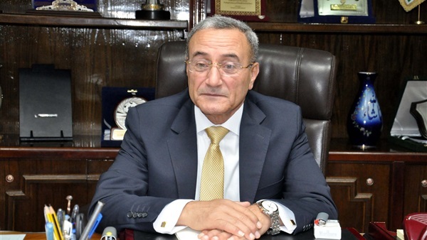 مطب صناعي للحد من الحوادث بشبين القناطر‎ (صور)