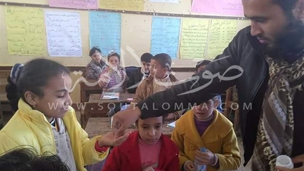 بدء تطعيم تلاميذ ابتدائي ضد الطفيليات المعوية في كفر الشيخ 