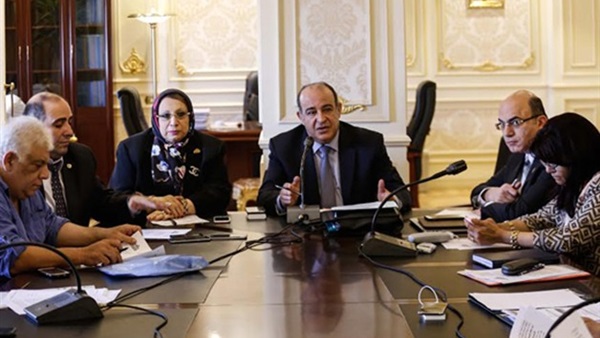 «صحة البرلمان» ترفض «تأديب الأطباء»