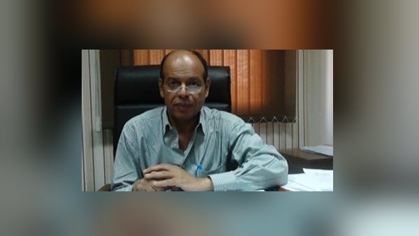 بعد القبض على وكيل الوزارة بتهمة الرشوة.. فوضى وأزمات بـ«إسكان الجيزة»