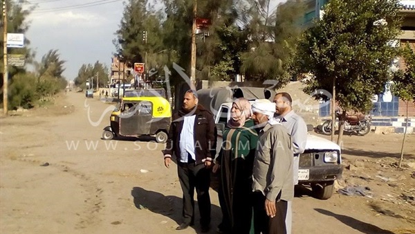 رئيسة وحدة محلية في كفر الشيخ تتفقد الطرق العامة (صور)‎
